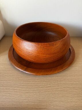 Round Teak Wooden Bowl with Matching Tray - Warm Brown